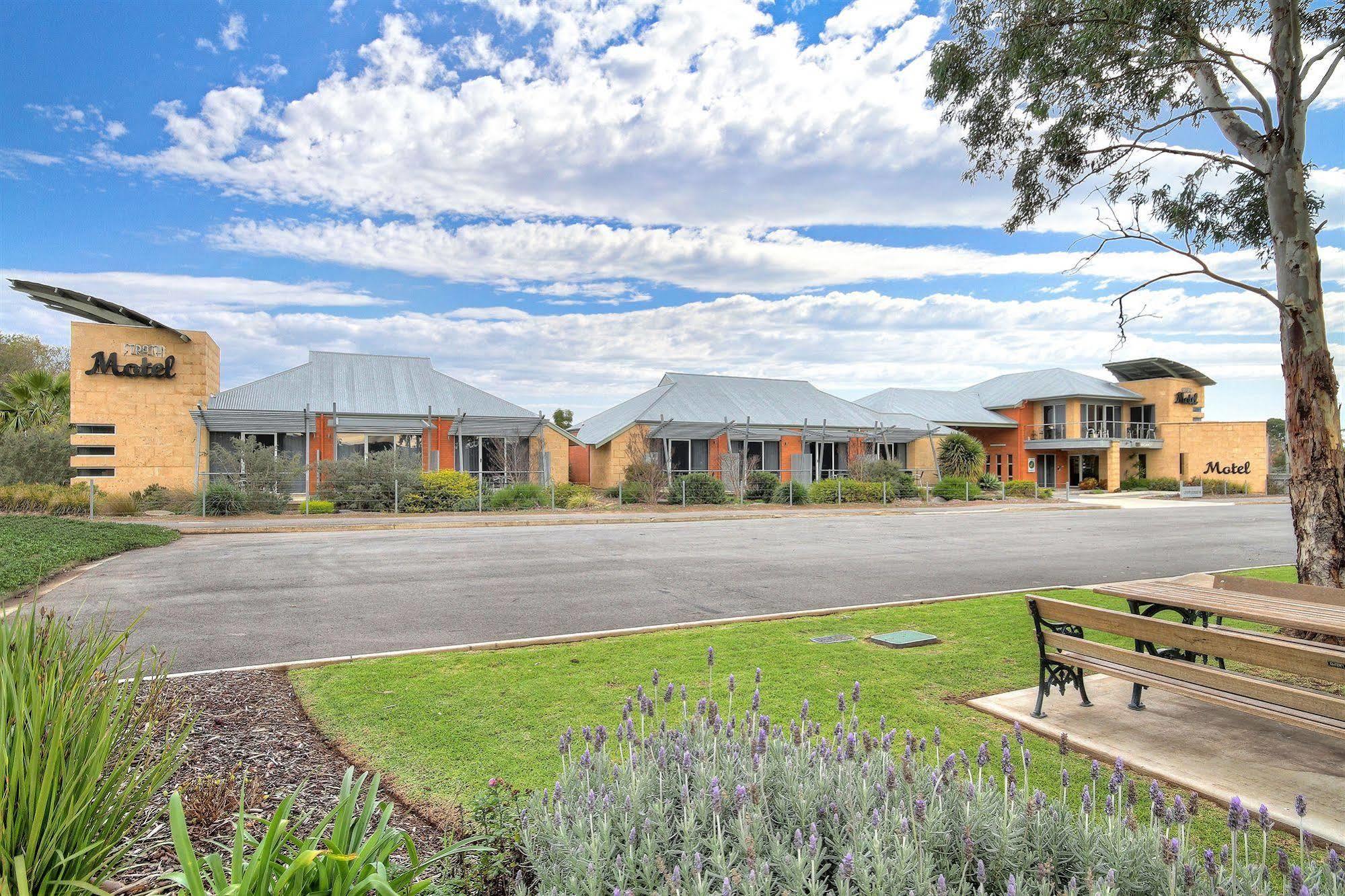 Strath Motel Strathalbyn Buitenkant foto