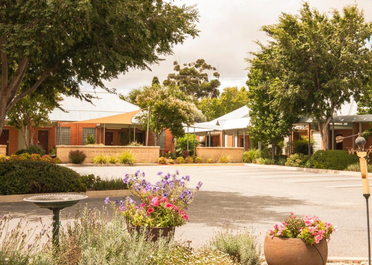 Strath Motel Strathalbyn Buitenkant foto